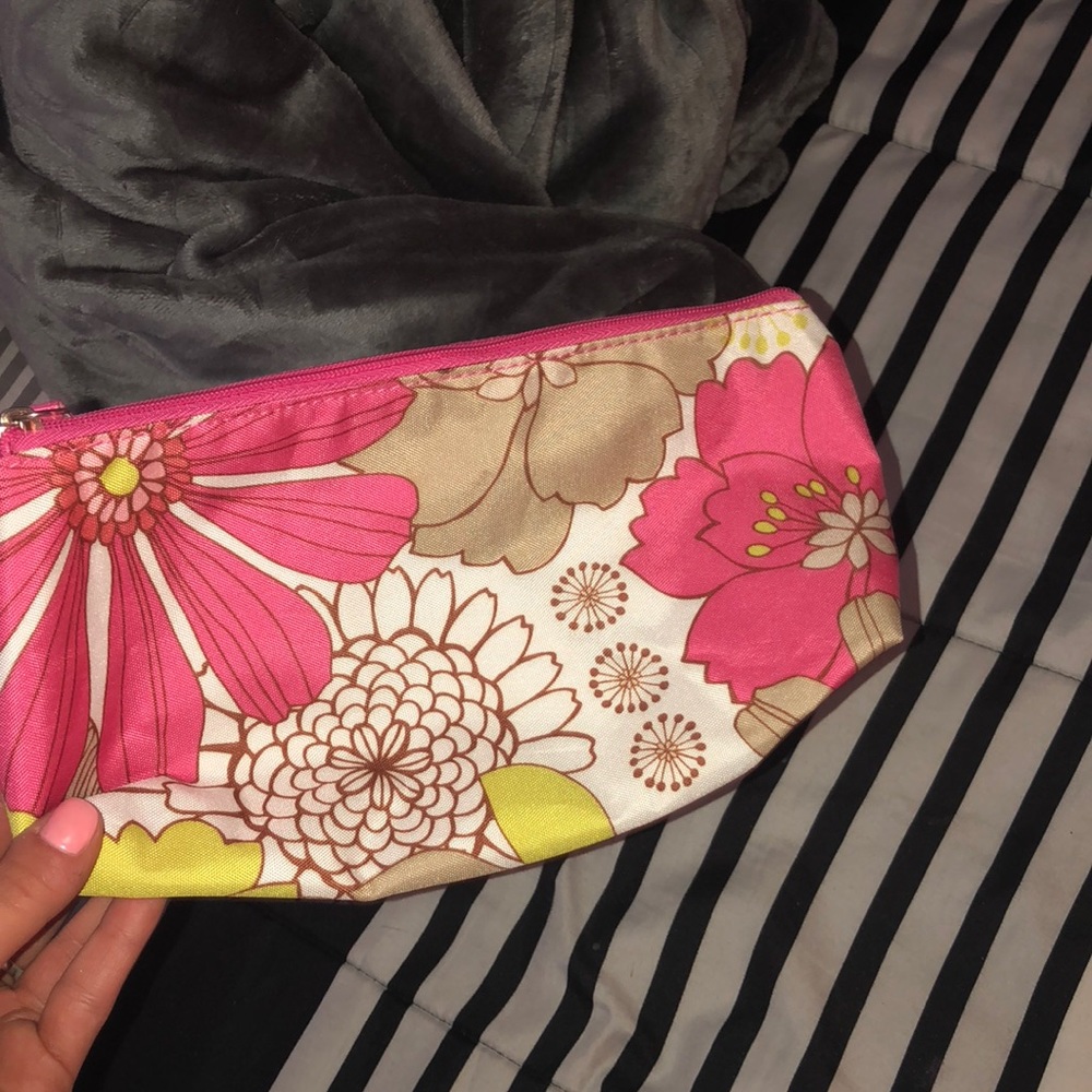 Makeup bag